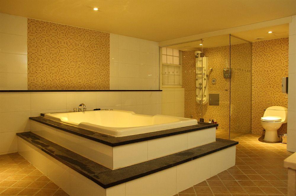 Hotel Diamond Suwon Eksteriør billede