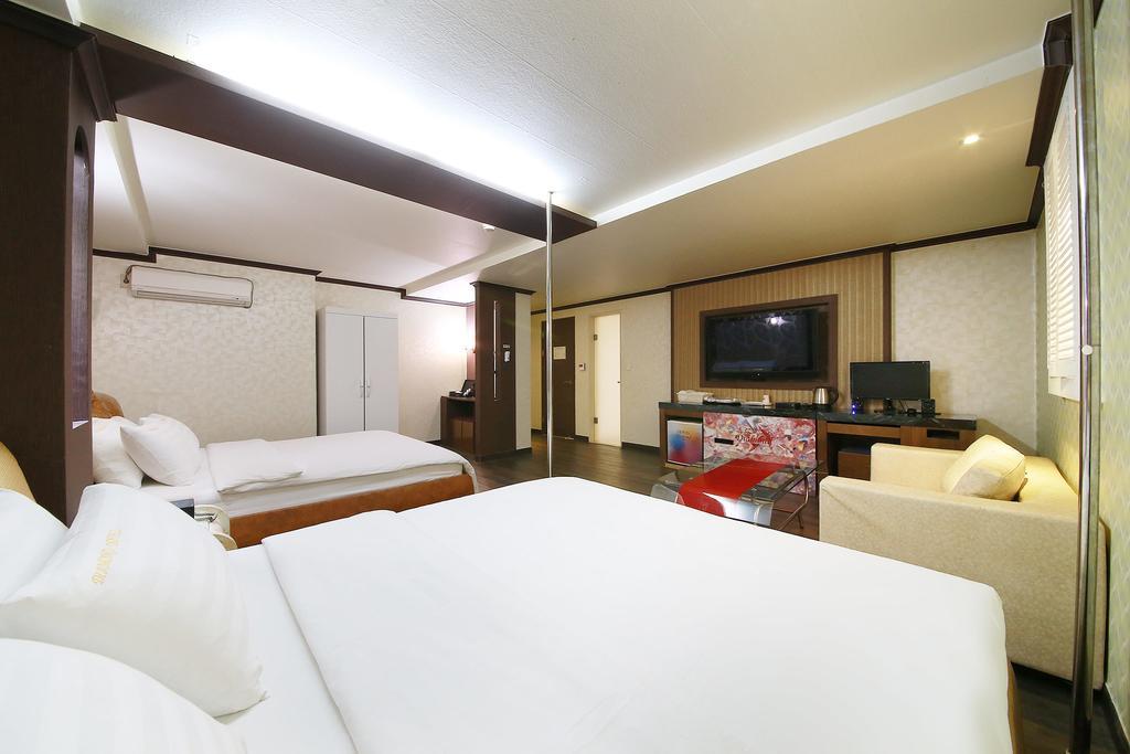 Hotel Diamond Suwon Eksteriør billede