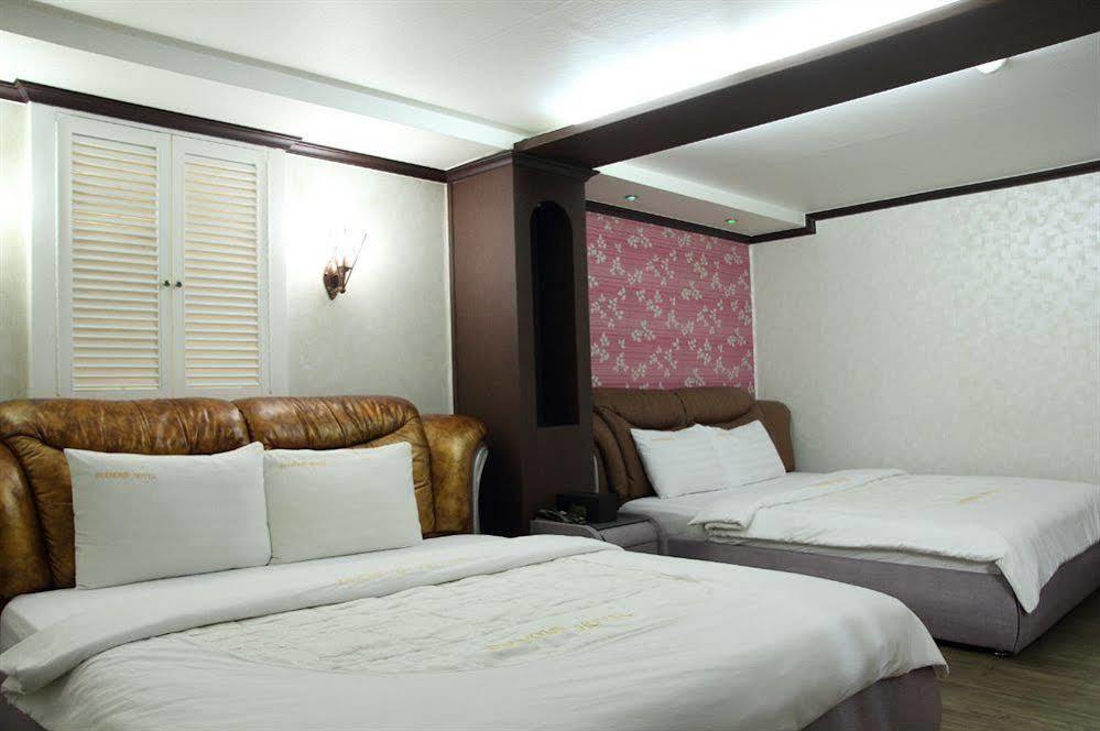 Hotel Diamond Suwon Eksteriør billede